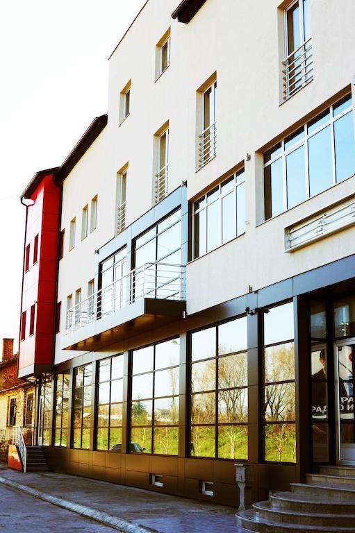 Garni Hotel Crystal Ice Ni Dış mekan fotoğraf